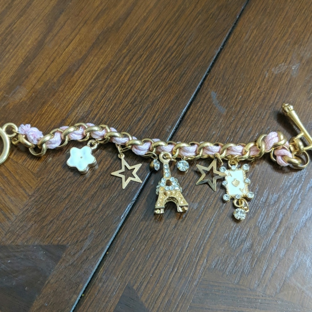 Bracelet